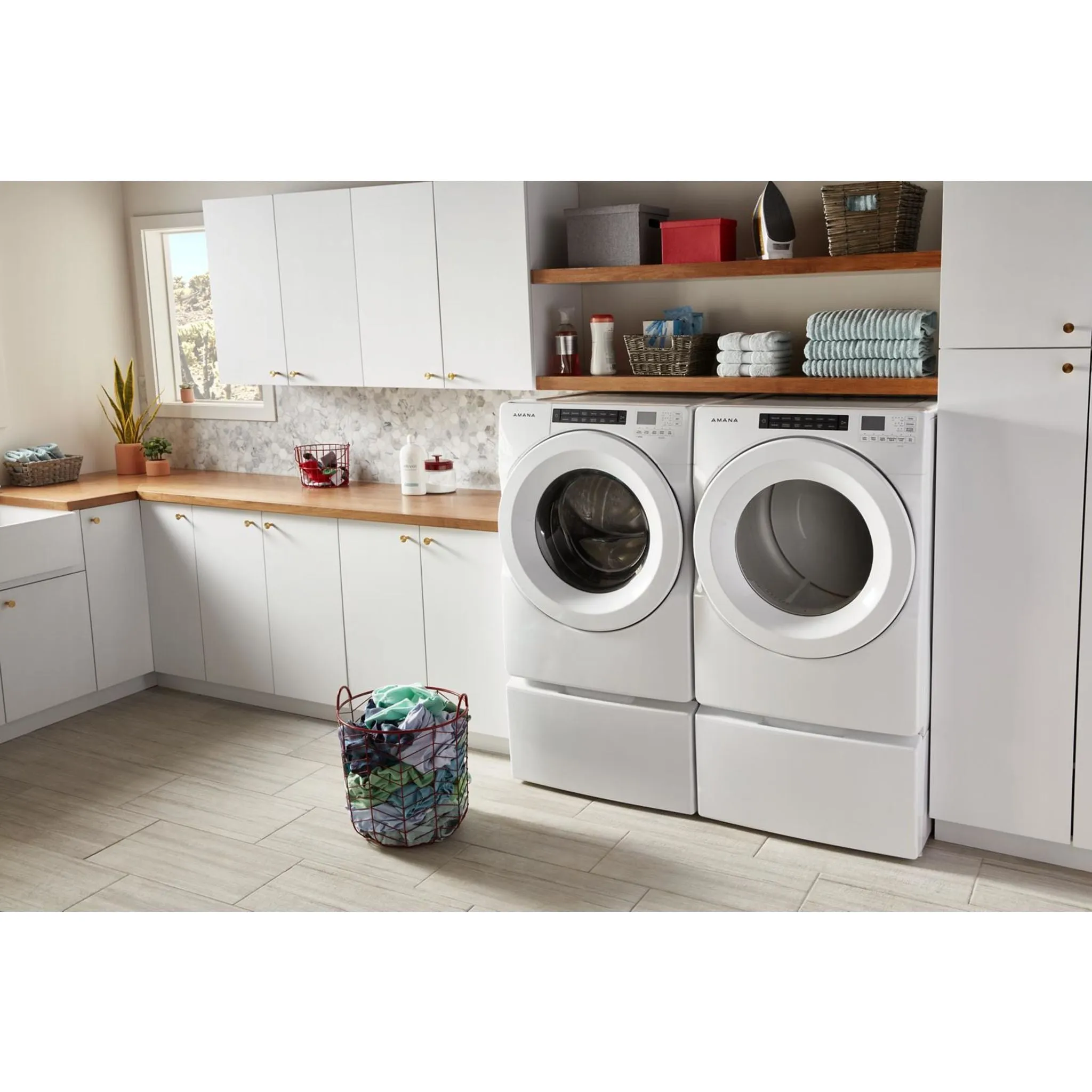 Amana 7.4 cu. ft. Front Load Electric Dryer with Moisture Sensors (YNED5800HW)